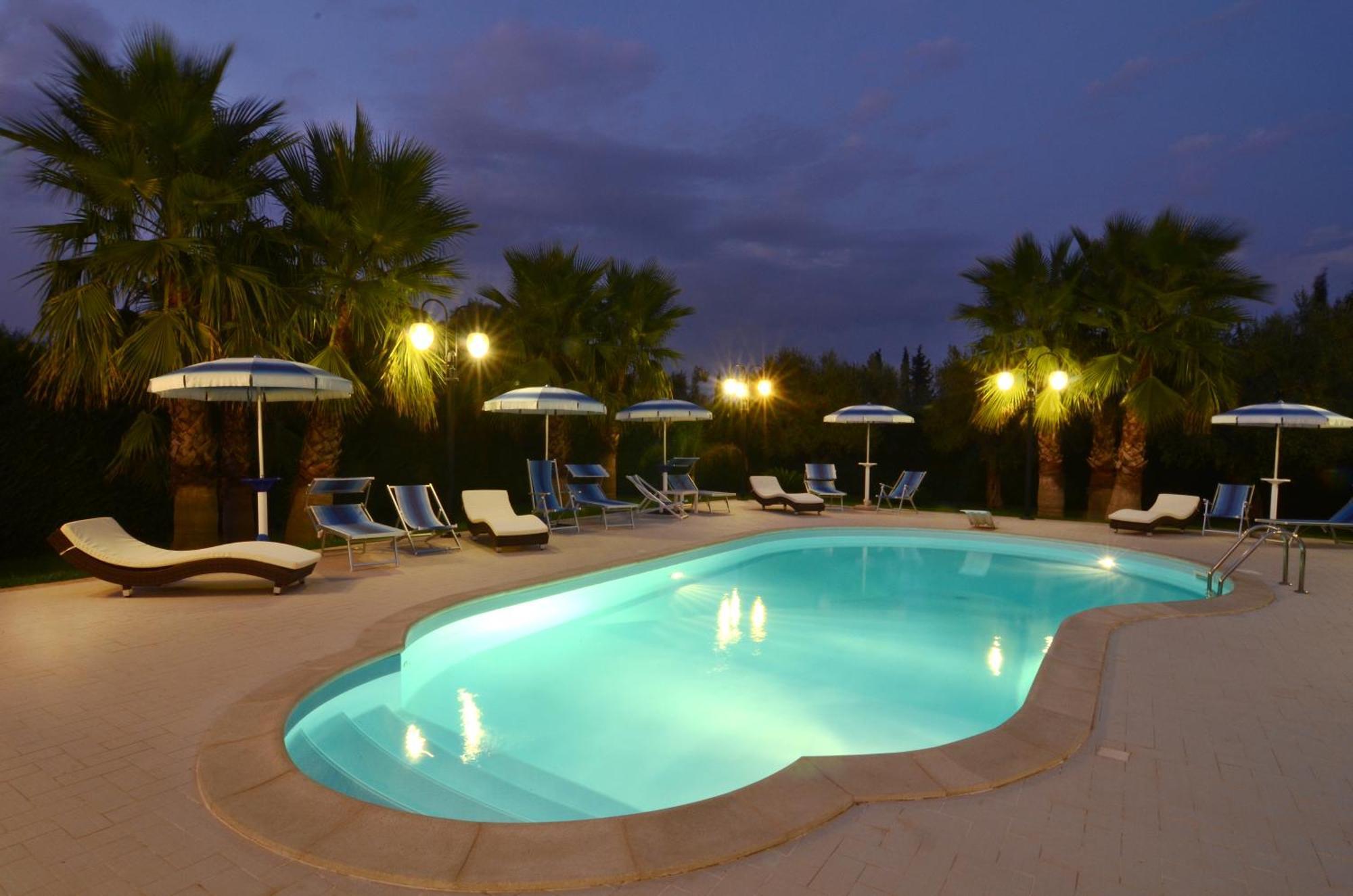 B&B Villa Vittoria มาลเย ภายนอก รูปภาพ