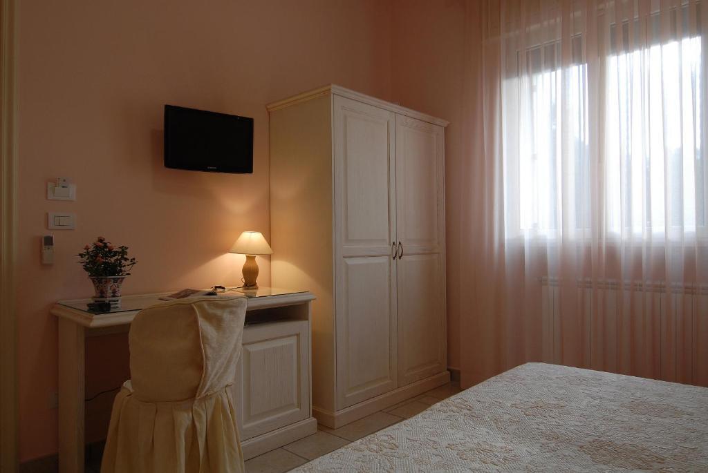 B&B Villa Vittoria มาลเย ภายนอก รูปภาพ